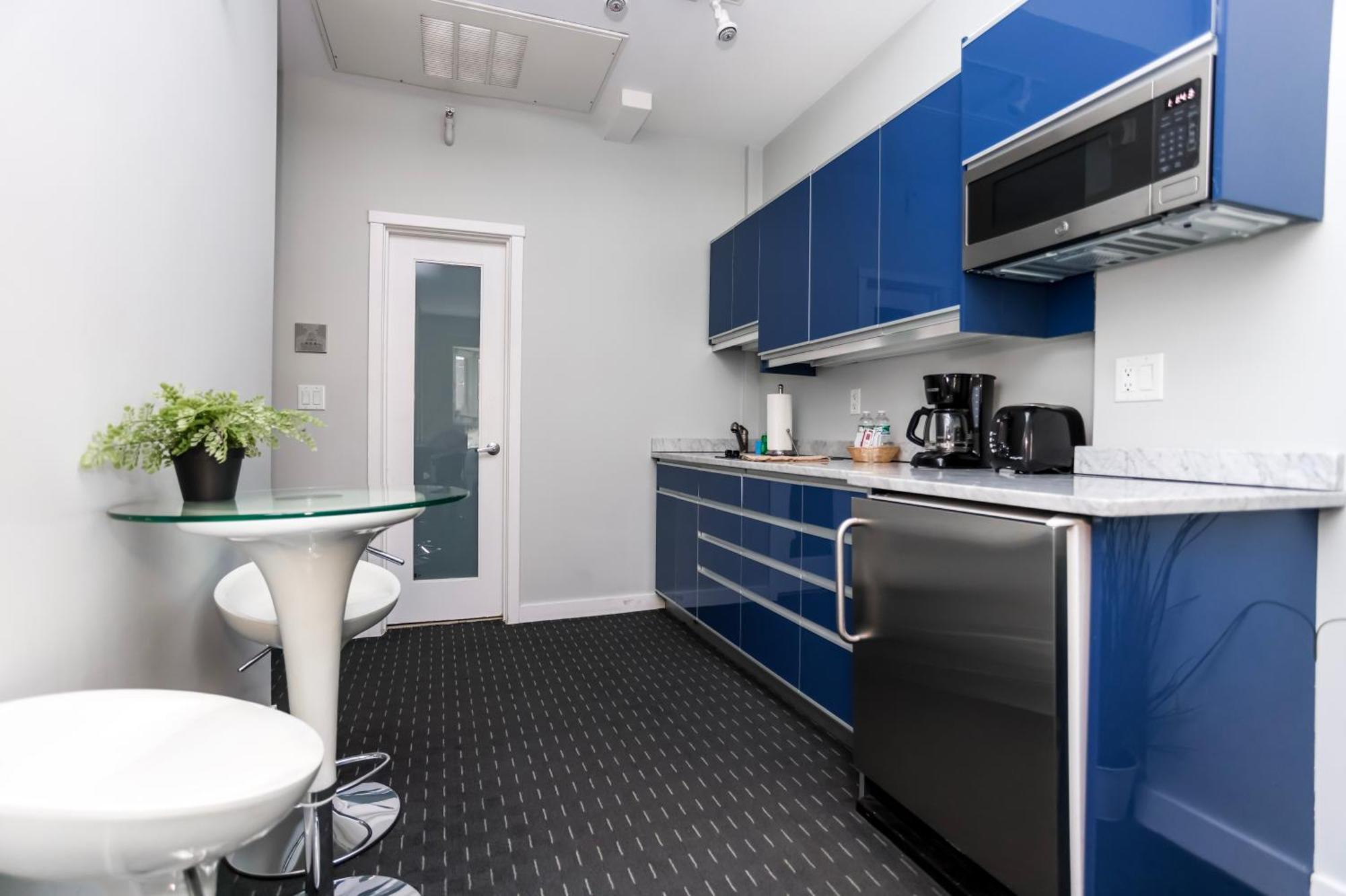 Stylish Studio On Newbury St #3 Boston Exterior photo